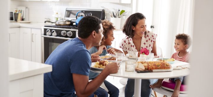 Veja como pequenas mudanças podem deixar sua cozinha aconchegante e ainda mais convidativa para aproveitar os momentos em família e amigos